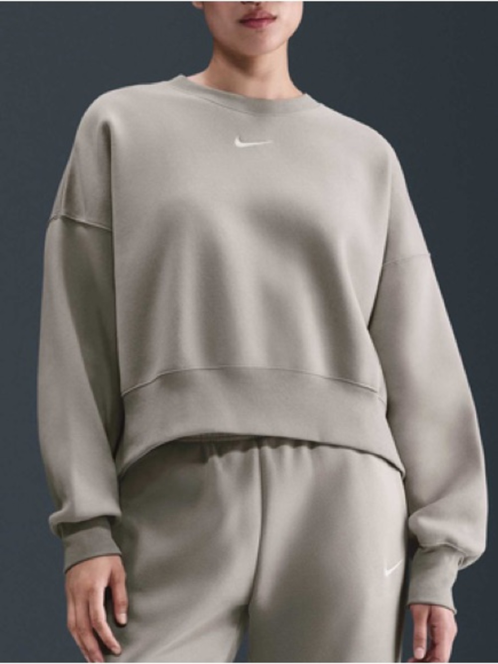Nike Women’s Crewneck Sweatshirt - Taupe/Natural